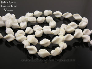 Vintage Sarah Coventry WHITE "Holiday Beads" 11229aa