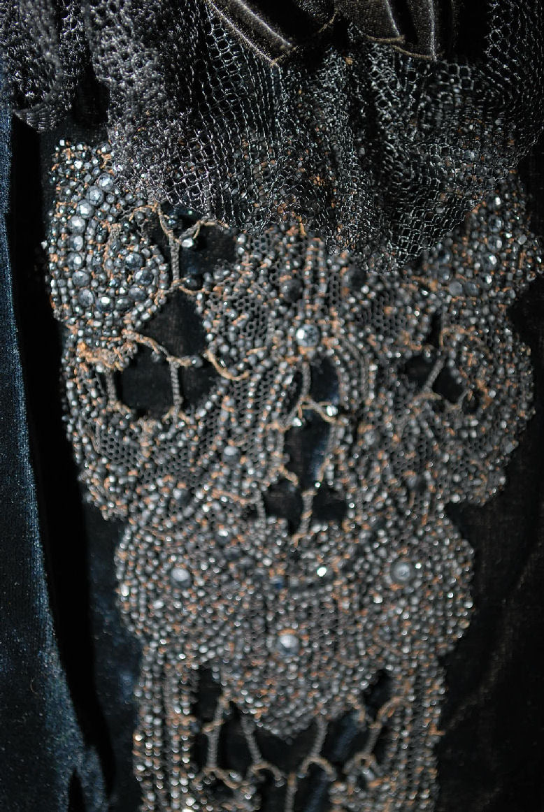 Victorian Cape Beaded Black Velvet & Netting 1890s Antique – Belle à ...