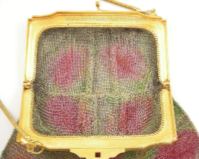 Vintage gold tone mesh 2024 flapper purse