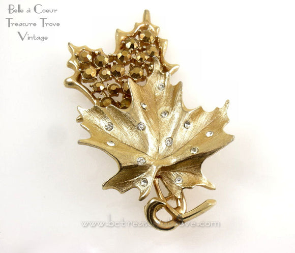 Sarah Coventry Gold Rhinestone Leaf Brooch Designer's Choice 51032